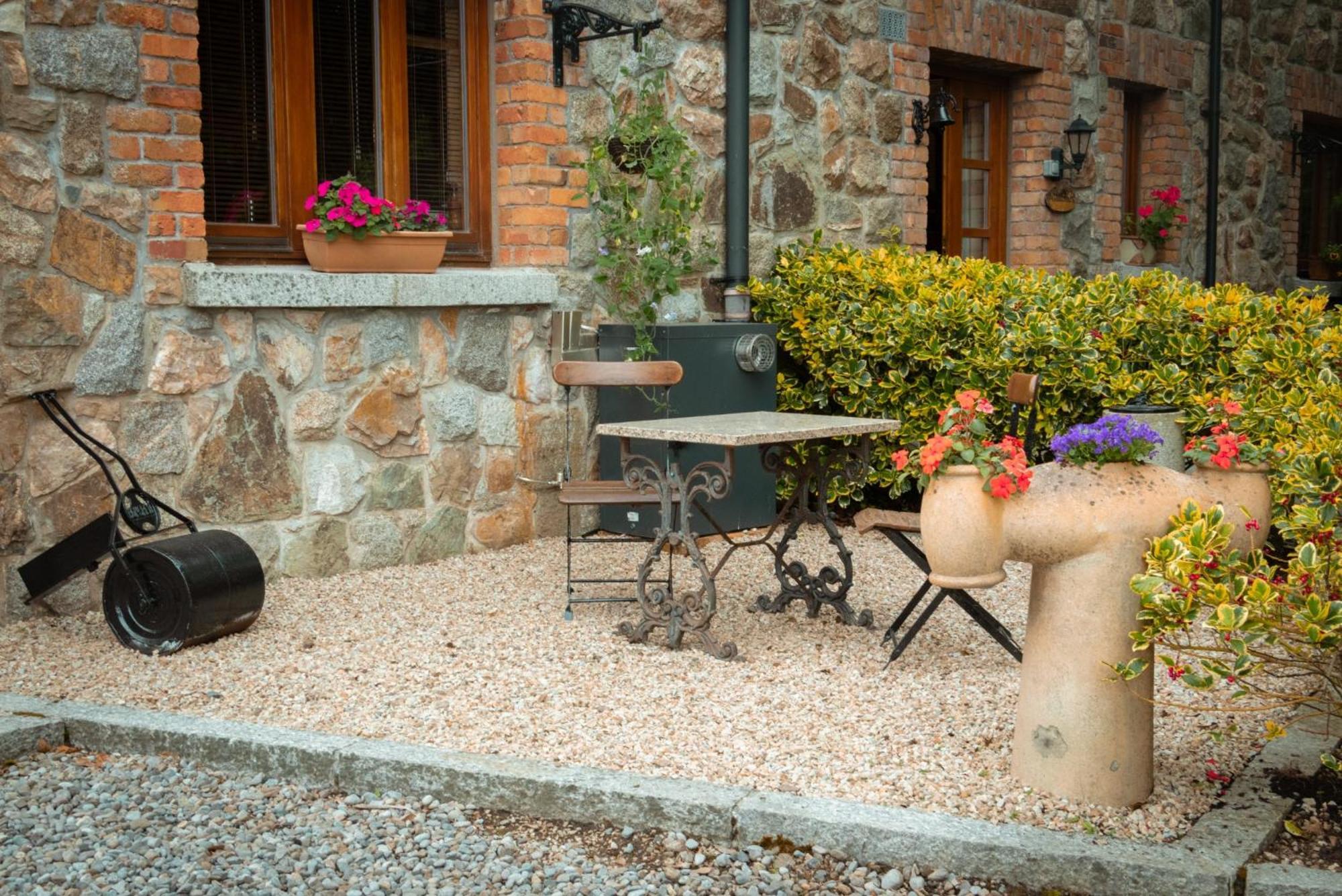 Villa Croneybyrne Courtyard Clara Esterno foto